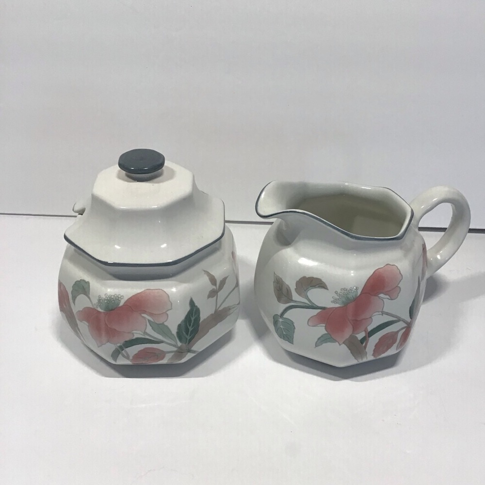 Vintage Mikasa Continental Silk Flowers Cream and Sugar Set Excellent condition